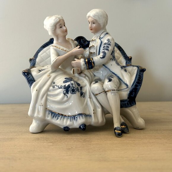 Marie Antoinette and King Louis Porcelain, Cermaic, Table Decor Couple - Picture 2 of 14